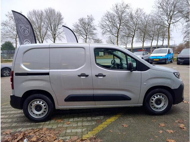 Citroen BERLINGO ë-Berlingo L1 50 kWh 136pk | 8 jaar garantie | 0% financial lease | Apple Carplay | Android Auto | Multimedia | Achteruitrijcamera | Parkeersensoren achter | Digital cockpit | Stuurwielbediening | Bestuurdersstoel comfort | Armsteun | van van ¤29.975 voor
