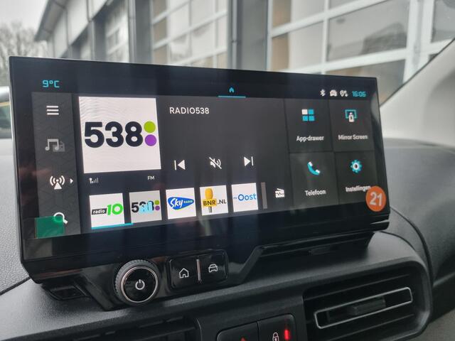 Citroen BERLINGO 1.2 PureTech Shine / Nieuwste Model / TREKHAAK / NAVI / CAMERA / CRUISE / LED / AIRCO ECC