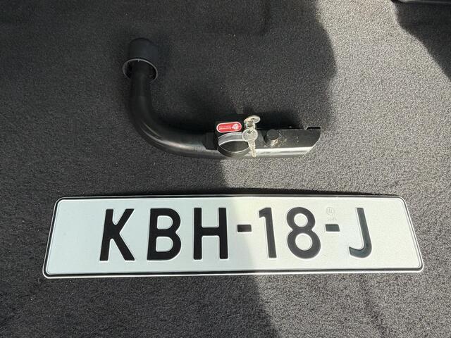 Citroen BERLINGO 1.2 110pk Camera, Carplay, Panoramadak, Trekhaak. Garantie