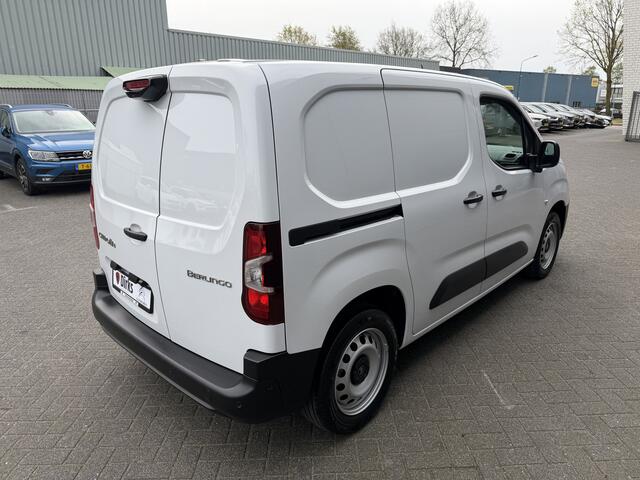 Citroen BERLINGO 130pk Club (Camera - Navigatie - Laadruimte betimmering - 3-zits - Parkeersensoren V+A - Airco - Cruise Controle - Apple Carplay)