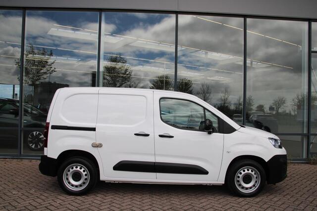 Citroen BERLINGO 1.2 PureTech 130pk Club L1 Benzine Automaat BPM-vrij Airco Navi Camera Carplay Nieuwstaat