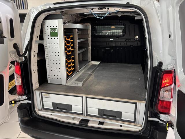 Citroen BERLINGO ë-Berlingo Club 50 kWh | Laadruimte inrichting! | Apple Carplay / Android auto! | 12 maanden BOVAG garantie! |