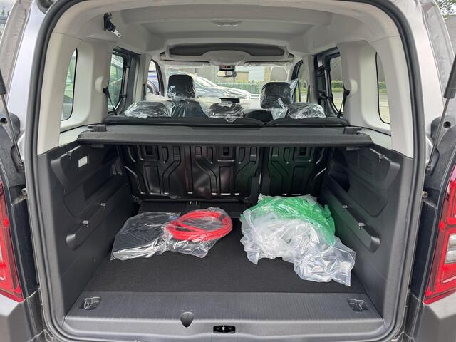 Citroen BERLINGO ë-Berlingo Plus M L1 50 kWh VAN: 38.900,- VOOR: 29.877,- UW WKVOORDEEL: 9.023,- | | NIEUWE AUTO 10 KM! | 3-FASE LADEN| PARKEERSENSOREN ACHTER|