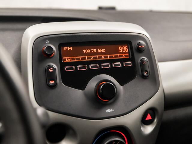Citroen C1 1.0 e-VTi Sport (AIRCO, BLUETOOTH, CRUISE, SPORTSTOELEN, GETINT GLAS, NIEUWE APK, NIEUWSTAAT)