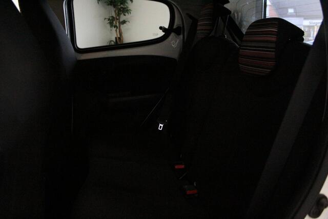 Citroen C1 1.0 VTi Feel | DAB-RADIO | AIRCO | ELEK-RAMEN | CPV | TEL/MEDIA |