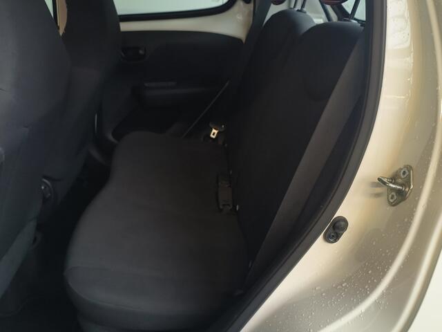 Citroen C1 1.0 VTi Feel uit 2021 Rijklaar + 12 maanden Bovag-garantie Henk Jongen Auto's in Helmond, al 50 jaar service zoals 't hoort!