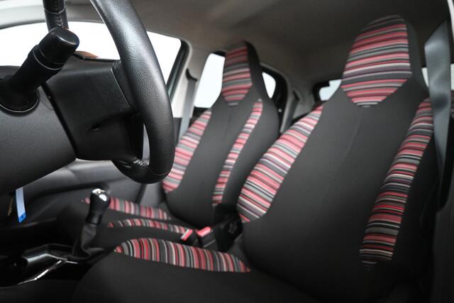 Citroen C1 1.0 VTi Shine Clima Carplay Camera LED Licht metaal 1e Eigenaar Rijklaarprijs Inruil Mogelijk!