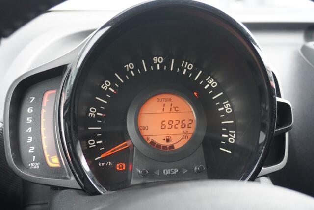 Citroen C1 1.0 VTi Shine CarPlay | Camera | LM-velgen | Airco | NAP