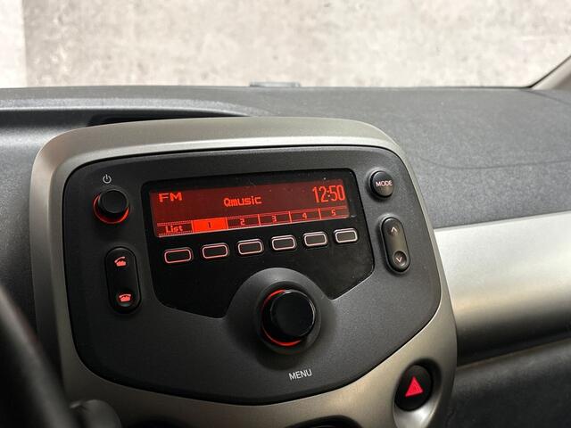 Citroen C1 1.0 e-VTi Sport (5 DEURS, AIRCO, BLUETOOTH, GETINT GLAS, SPORTSTOELEN, CRUISE, NIEUWE APK, NIEUWSTAAT)