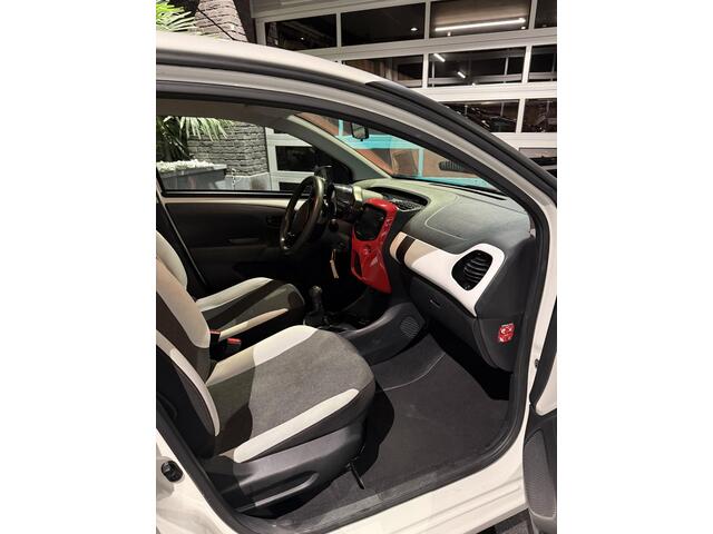 Citroen C1 1.0 VTi Airscape Shine