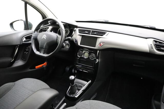 Citroen C3 1.2 PureTech Feel Edition 82 PK | Handgeschakeld | Airco | Radio | Navigatie | Cruise Control | Licht metalen velgen | Parkeersensor | Armsteun |