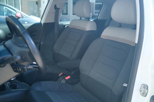 Citroen C3 PT 110 Shine Automaat-6 17" | Trekhaak | Navi | Camera | All season banden | AndroidAuto | AppleCarplay