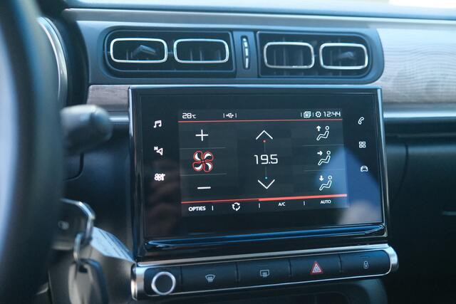 Citroen C3 PT 110 Shine Automaat-6 17" | Trekhaak | Navi | Camera | All season banden | AndroidAuto | AppleCarplay