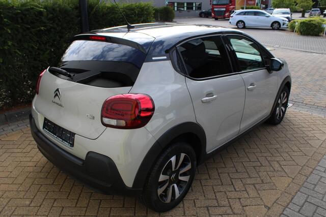 Citroen C3 1.2 PureTech Shine Apple Carplay/Android Auto - Stoelverwarming