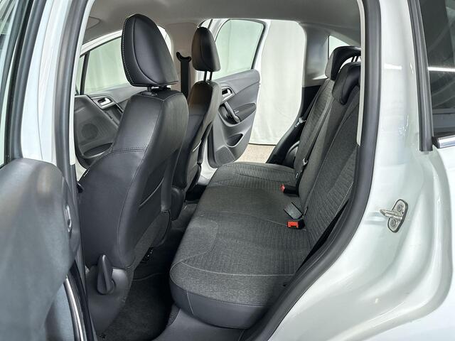 Citroen C3 1.2 PureTech Feel Edition Automaat | Navi | Apple Carplay