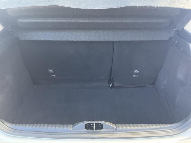 Citroen C3 1.2 PureTech Feel 105g Nav/Cruise PDC Clima NL-Auto Voll.Onderhouden!