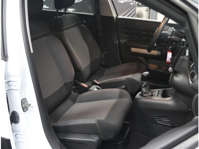 Citroen C3 1.2 85PK Feel | 1ste eigenaar | AppleCarPlay/AndroidAuto | Navigatie | LED | Climate | Isofix | Privacy Glass | Parkeersensoren | Two-Tone | Lage Km Stand!! |
