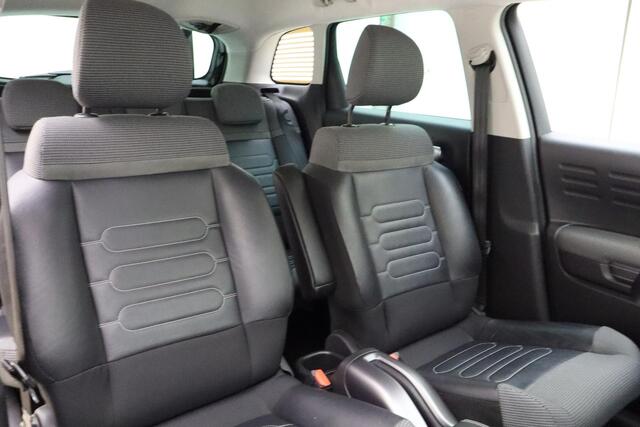 Citroen C3 Aircross 1.2 PureTech 110pk S&S Shine | Automaat | Navigatie | Achteruitrij Camera | Trekhaak | LichtMetalen Velgen 17inch