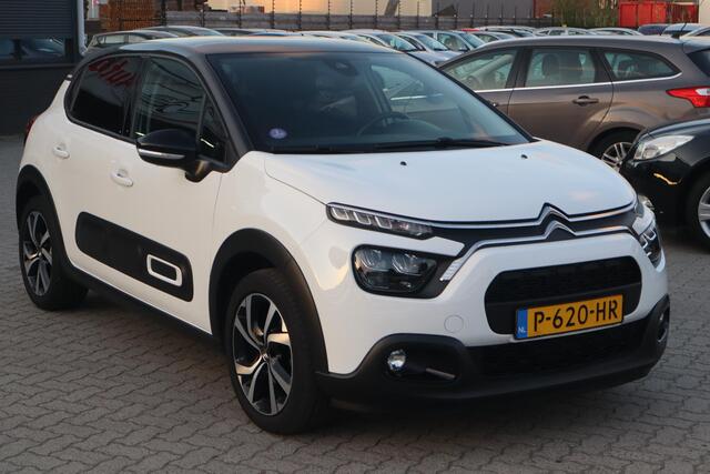 Citroen C3 1.2 PureTech Shine Cruise control, Climate control, Achteruitrijcamera, Isofix