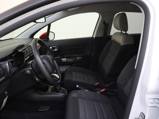 Citroen C3 1.2 82PK Shine | 17 INCH | Camera | Climate control | Getinte ruiten |