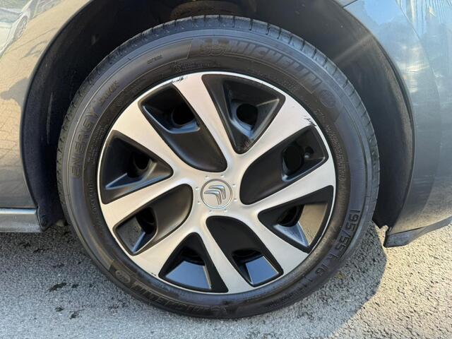 Citroen C3 1.2 Pure Tech Selection*Climate*cruise*navigatie*trekhaak*NAP*