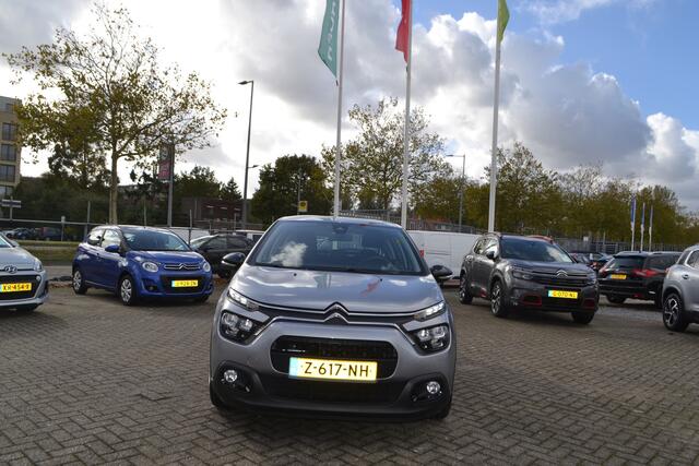 Citroen C3 1.2 PureTech Plus I NAVIGATIE I PARKEERSENSOREN ACHTER I CENTRALE DEURVERGRENDELING I LAGE KM STAND van 12.669 KM I