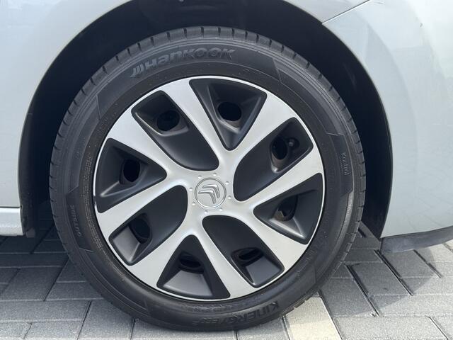 Citroen C3 Citroën 1.2 PureTech Selection | Climate | Cruise | Navigatie