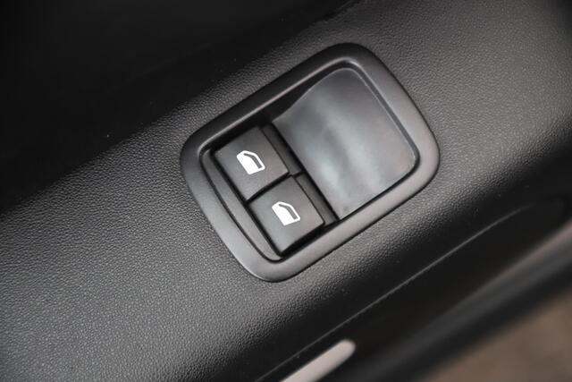 Citroen C3 1.2 PureTech Feel Trekhaak Navigatie Carplay Android Climate Cruise Control Rijstrooksensor Parkeersensor