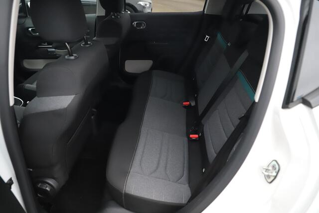 Citroen C3 1.2 PureTech Shine Navigatie Achteruitrijcamera 17 inch LMV Carplay Android Climate Cruise Control Rijstrooksensor Parkeersensor