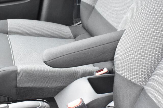 Citroen C3 Aircross PureTech EAT6 Shine | Carplay | Navigatie | Airco | Camera achter | winterbanen en zomerbanden |