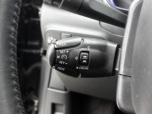 Citroen C3 83 PK Shine | Rijklaar | 17" LMV | Camera | Navigatie |