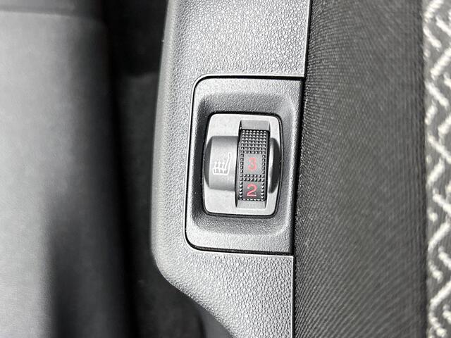 Citroen C3 110 PK Business | Rijklaar | Stoelverwarming | Panoramadak | Trekhaak |