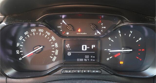 Citroen C3 Benzine * AUTOMAAT * * Navigatie * Climate & Cruise Control * Trekhaak * 5-Deurs * Apple Car Play * Android Auto * Vingerhoets; Vierde Generatie Eersteklas Service !