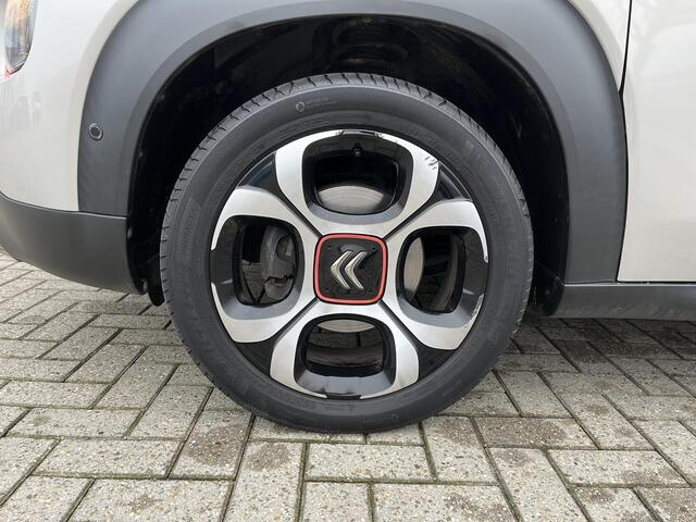 Citroen C3 Aircross 1.2 PureTech S&S Shine Automaat | Trekhaak afneembaar | Parkeersensoren V+A | Camera | Keyless entry |
