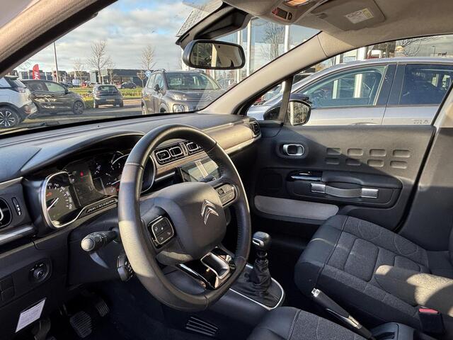 Citroen C3 1.2 PureTech Shine Apple carplay/Android auto | Trekhaak | Climate control | Cruise control | Lichtmetalen velgen 17'' | Achteruitrijcamera |