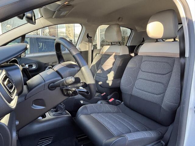 Citroen C3 1.2 PureTech Shine Apple carplay/Android auto | Trekhaak | Climate control | Cruise control | Lichtmetalen velgen 17'' | Achteruitrijcamera |