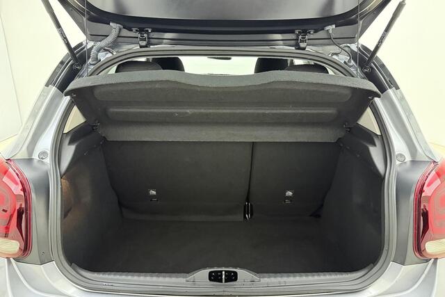 Citroen C3 1.2 PureTech C-Series | 83 PK | Trekhaak | Navigatie | Apple Carplay & Android Auto | Parkeersensoren Achter | DAB+ | Cruise Control | Two Tone Lak |