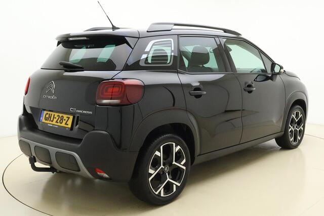 Citroen C3 Aircross 1.2 PureTech Shine Pack Business 130 PK | Automaat | Lederen bekleding | Stoelverwarming | Trekhaak | Camera | Navigatie | Mirror Screen | 1e eigenaar