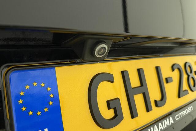 Citroen C3 Aircross 1.2 PureTech Shine Pack Business 130 PK | Automaat | Lederen bekleding | Stoelverwarming | Trekhaak | Camera | Navigatie | Mirror Screen | 1e eigenaar