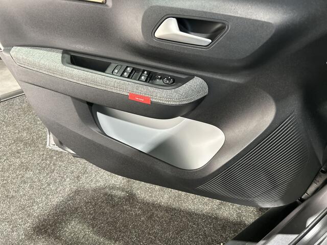 Citroen C3 Ë-C3 Aircross Plus 113pk Comfort Range 44 kWh 11 kw lader | Apple Carplay | Parkeercamera