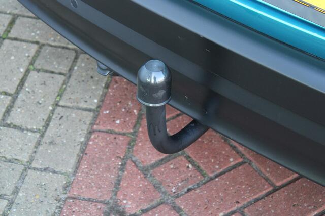 Citroen C3 1.2 PureTech Feel TREKHAAK - NAVIGATIE