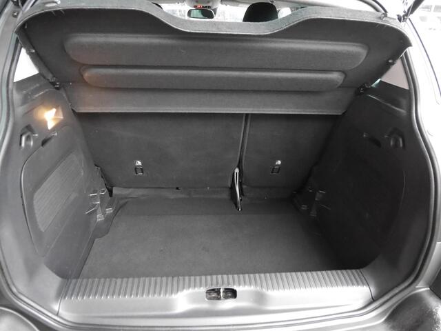 Citroen C3 Aircross 1.2 PureTech S&S C-Series | 110PK | Navigatie | Cruise control | Climate control | Lichtmetalen velgen | Parkeersensoren achter | Dealer onderhouden