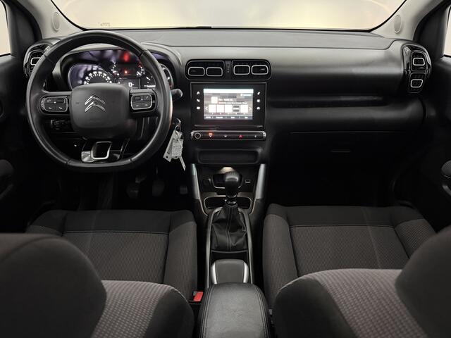 Citroen C3 Aircross 1.2 PureTech S&S Shine Panoramadak, Navi, Parkeersensoren, Cruise control, Lichtmetalen velgen, Radio