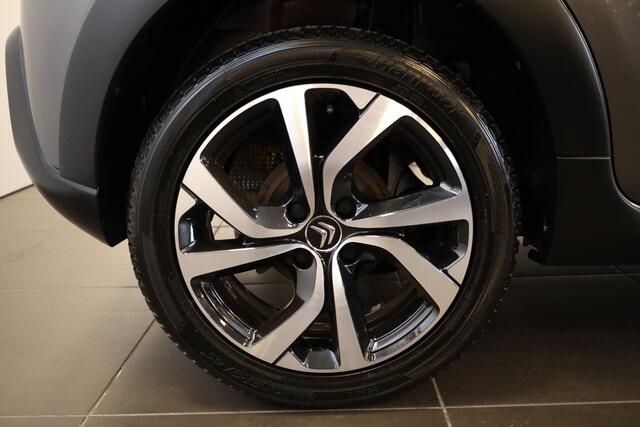 Citroen C3 PT 110 Shine Automaat-6 17" | Camera | Parkeersensoren | Amb Wood