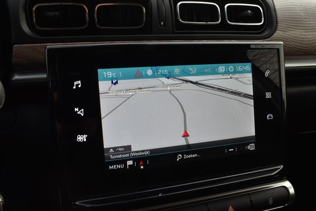 Citroen C3 PureTech 83 Shine |M Trekhaak | Navi | Airco | 17 Inch velgen | Camera achter | Stoelverwarming Zeer Compleet