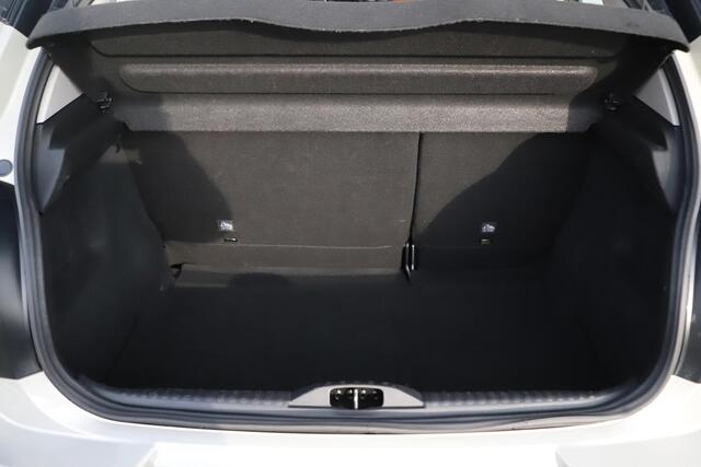 Citroen C3 1.2 PureTech S&S Shine Automaat 110PK 17 inch LMV Navigatie Achteruitrijcamera Clima Cruise