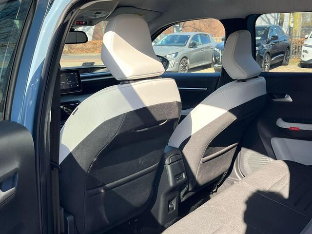 Citroen C3 Aircross 1.2 Hybrid 145pk Max STOEL + STUURWIELVERWARMING | WINTERPAKKET | CAMERA | HEAD-UP DISPLAY| FABRIEKSGARANTIE | ALL IN PRIJS RIJKLAAR