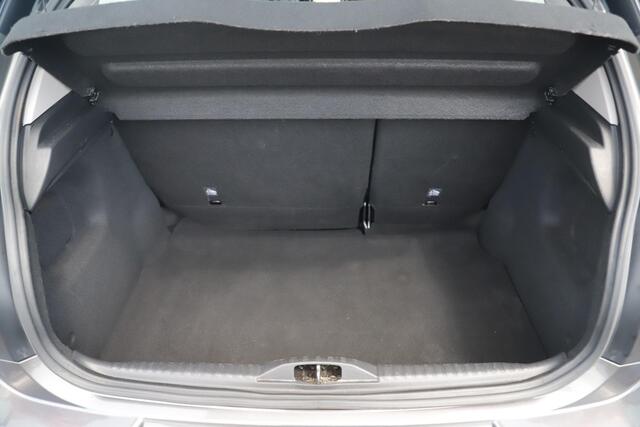 Citroen C3 1.2 PureTech Feel Navigatie Carplay Android Clima Cruise Parkeersensor Rijstrooksensor All-Season Banden!