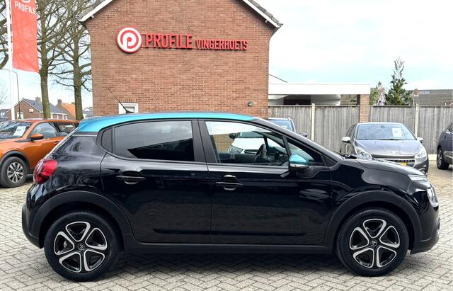 Citroen C3 Benzine 1.2 Special Edition * Navigatie * 2 Colour Edition * Climate & Cruise Control * Apple Caplay Android Auto * DAB Radio * Parkeersensoren * Vingerhoets; Vierde Generatie Eersteklas Service. Al meer dan 100 jaar een begrip in de Brabantse Kempen.