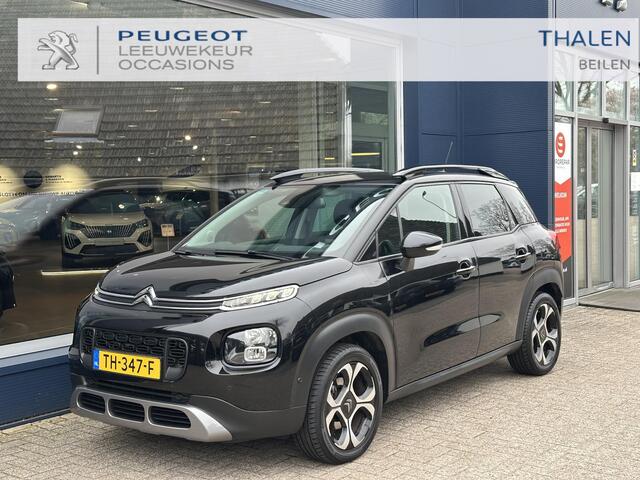 Citroen C3 Aircross 1.2 Turbo 110 PK Shine Automaat | Compacte auto met Hoge Zit | Trekhaak | Navigatie | Cruise Control | Climate Control | Parkeersensoren | Camera | Keyless Entry | Draadloze Telefoonlader | Hi-Fi Systeem | Dode Hoek Signalering | Lichtmetalen Vel